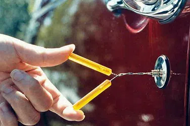 Community Locksmith Store Tacoma, WA 253-733-5814 - broken-key-extraction